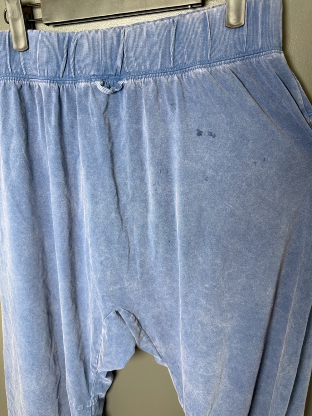 Free People Hot Shot Pants Size Large Blue NWOT - Picture 6 of 7